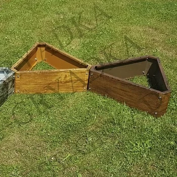 Клумбы треугольные, имитация дерева `Дуб Антик`